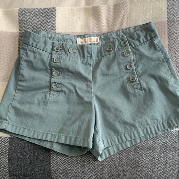 J. Crew Pants - 💚🩵JCREW Chino Broken Inn Button Front Shorts